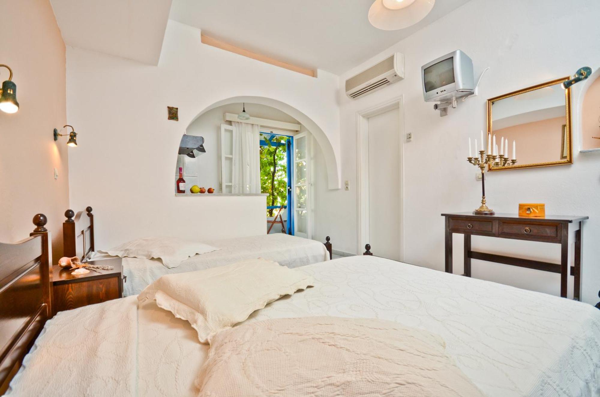 Sea View Apartments & Studios Айя-Анна Номер фото